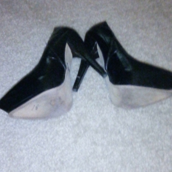 Ladies Circus Heels ( Shoes ) - Picture 3 of 5